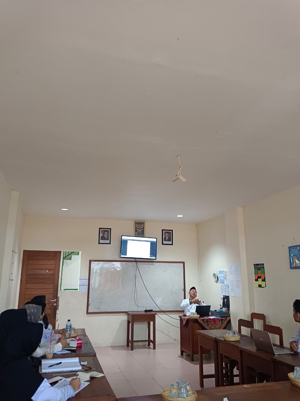 Rapat Evaluasi Guru - foto 1